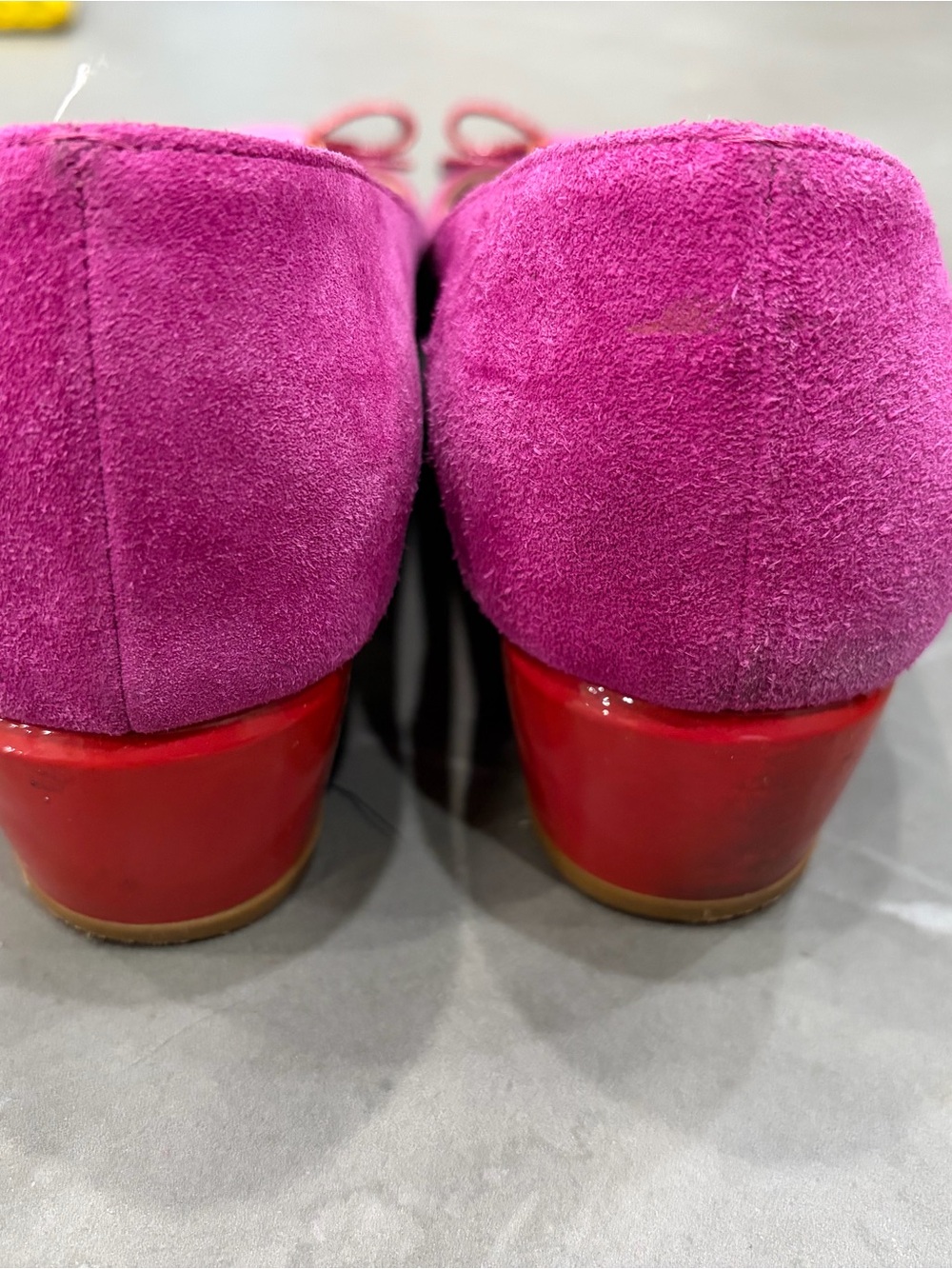Salvatore Ferragamo Suede Ballet Flats in Fuchsia with Red Bow - Picture 9 of 11